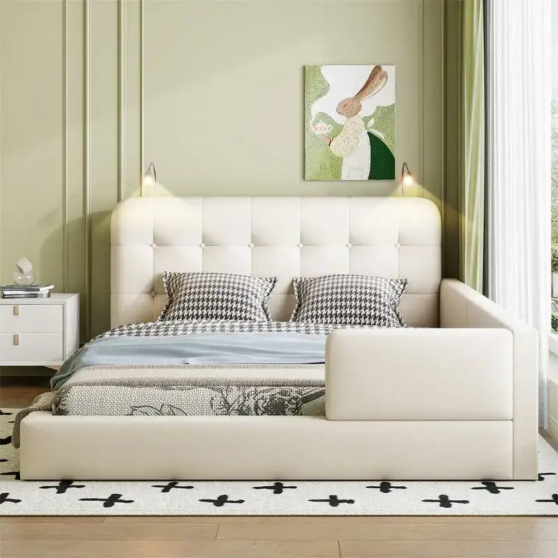 Lit plateforme rembourré avec 2 lampes de lecture intégrées, cadre de lit Queen Size en PU, lit au sol avec tête de lit capitonnée.