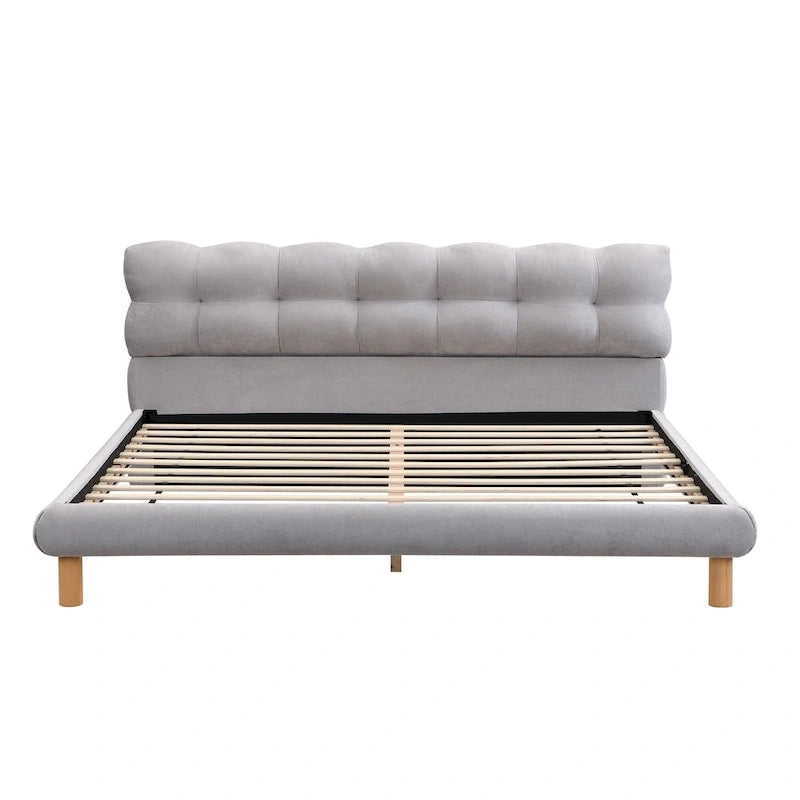 Lit plateforme gris avec tête de lit en forme de biscuit, lit à oreilles rembourré, lit bas avec pieds ronds en bois