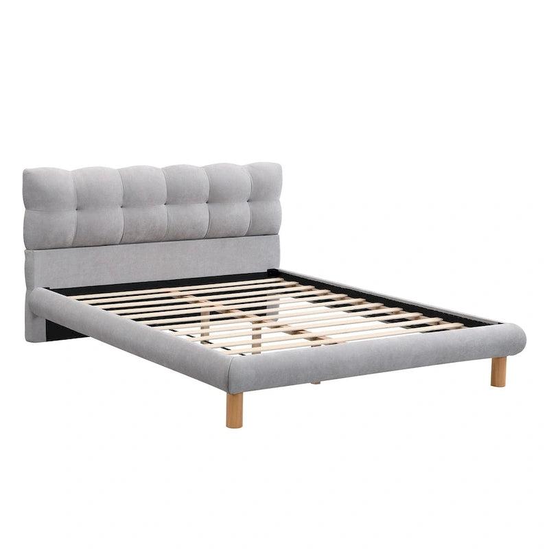 Lit plateforme gris avec tête de lit en forme de biscuit, lit à oreilles rembourré, lit bas avec pieds ronds en bois