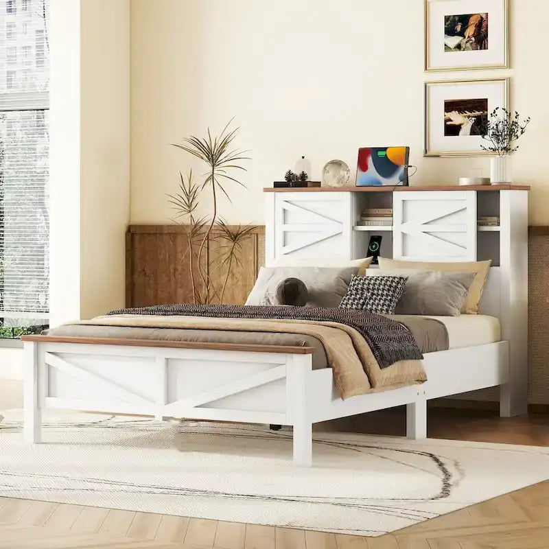 Lit plateforme de style campagnard avec double porte coulissante de style grange et station de recharge