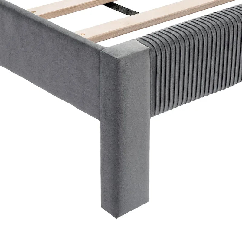 Lit plateforme moderne Alyssa de Furniture of America, recouvert de velours, avec tête de lit capitonnée et sommier à lattes en bois