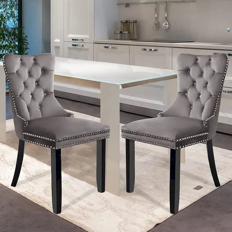 Ensemble de 2 chaises de salle à manger en velours, chaises de salle à manger haut de gamme capitonnées avec dossier clouté et poignées anneaux, pieds en bois massif