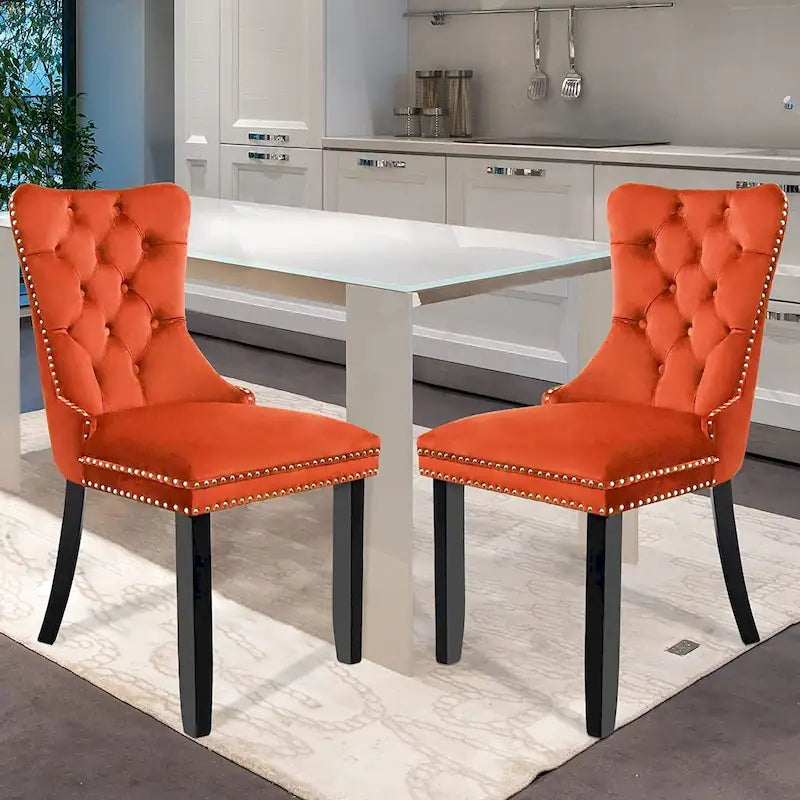 Ensemble de 2 chaises de salle à manger en velours, chaises de salle à manger haut de gamme capitonnées avec dossier clouté et poignées anneaux, pieds en bois massif
