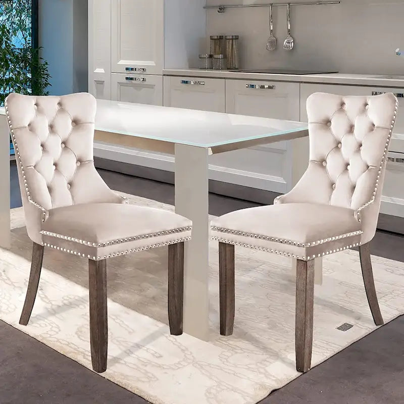 Ensemble de 2 chaises de salle à manger en velours, chaises de salle à manger haut de gamme capitonnées avec dossier clouté et poignées anneaux, pieds en bois massif
