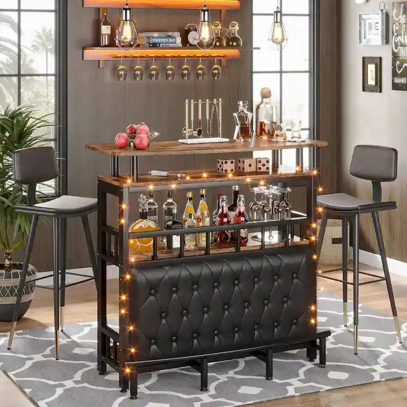 Meuble bar avec comptoir et étagère de rangement rembourrée à l'avant, repose-pieds en métal pour la maison ou le sous-sol.
