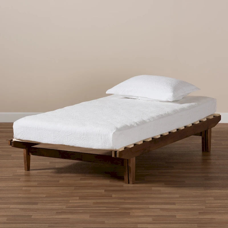 Cadre de lit extensible Hiro, moderne et contemporain, pouvant accueillir une personne ou une personne seule, jusqu'à un lit king size.