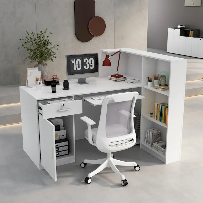 Bureau d'accueil en forme de L avec étagère de rangement par Timechee