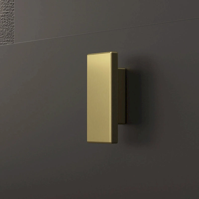 Table de chevet Kerrogee noire et blanche à trois tiroirs biseautés