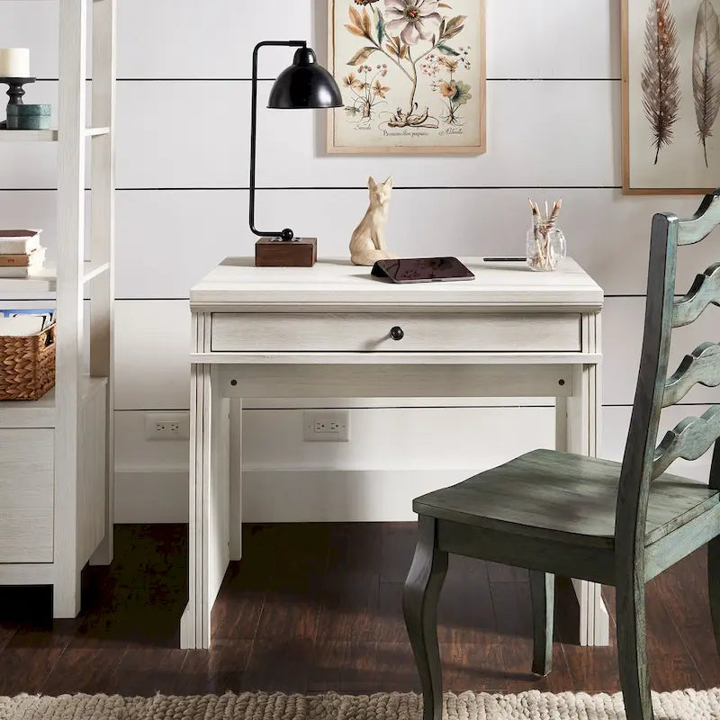 Bureau Hinesburg 35 po avec chargeur USB par iNSPIRE Q Classic