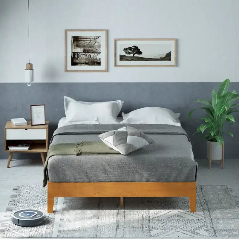 Cadre de lit plateforme de luxe en bois de pin rustique Priage by ZINUS