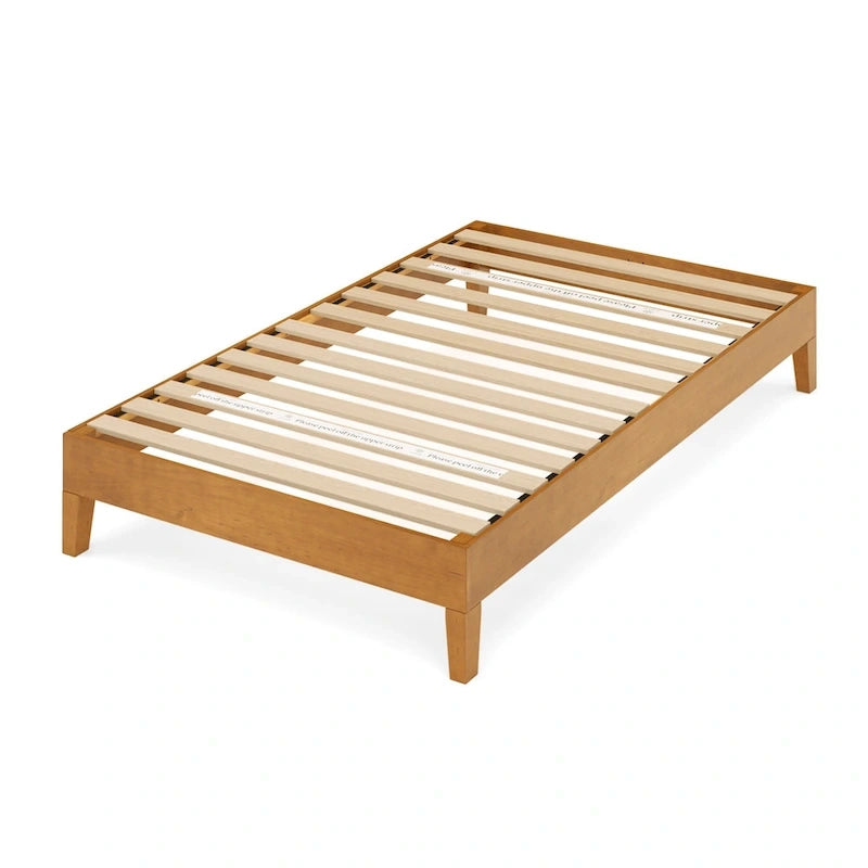 Cadre de lit plateforme de luxe en bois de pin rustique Priage by ZINUS