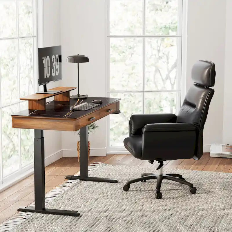 Bureau assis-debout ergonomique Eureka 55 couleur ardoise, avec 2 tiroirs et support pour écran.