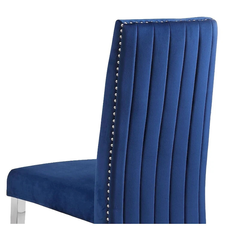 Chaise de salle à manger de qualité supérieure comprenant un dossier plissé, des clous décoratifs et des pieds chromés (lot de 2)