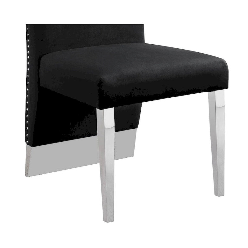 Chaise de salle à manger de qualité supérieure comprenant un dossier plissé, des clous décoratifs et des pieds chromés (lot de 2)