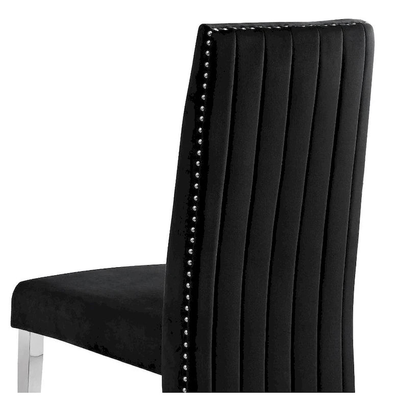 Chaise de salle à manger de qualité supérieure comprenant un dossier plissé, des clous décoratifs et des pieds chromés (lot de 2)