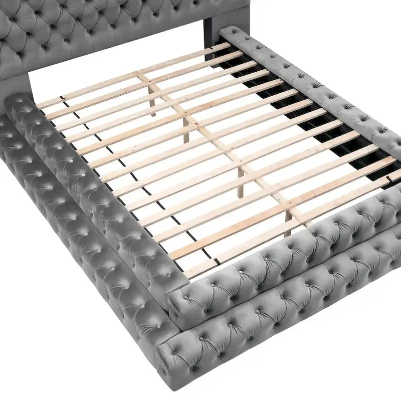 Lit plateforme bas en tissu capitonné Allenhurst de Furniture of America
