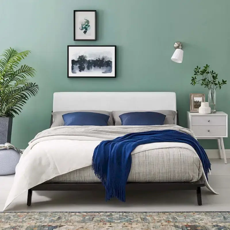 Lit plateforme Luella Queen en tissu rembourré