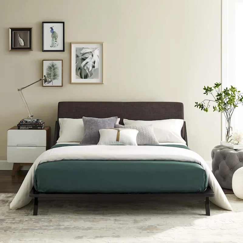 Lit plateforme Luella Queen en tissu rembourré