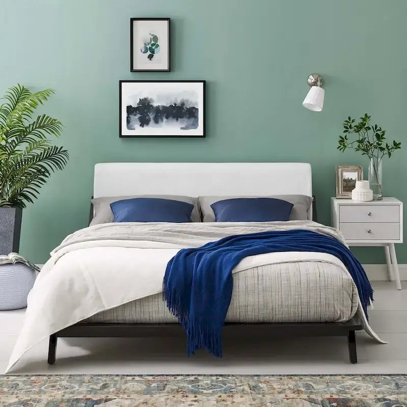 Lit plateforme Luella Queen en tissu rembourré