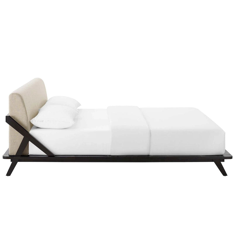 Lit plateforme Luella Queen en tissu rembourré