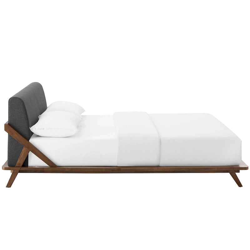 Lit plateforme Luella Queen en tissu rembourré