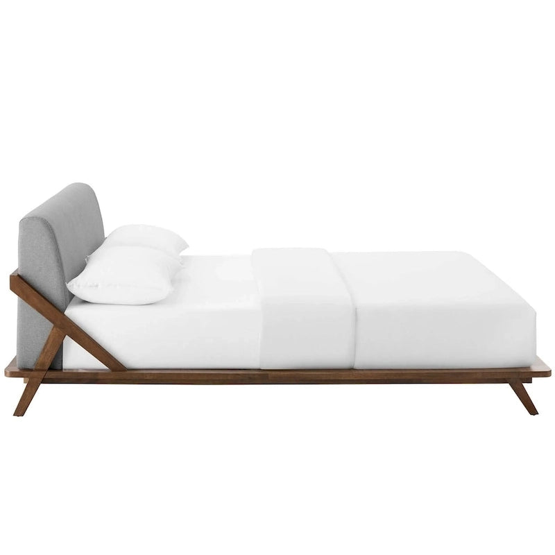 Lit plateforme Luella Queen en tissu rembourré