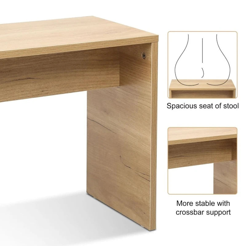 Commode moderne en bois, coloris naturel.