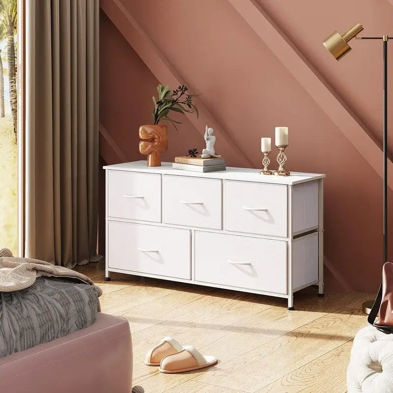 Commode pour chambre à coucher avec 5 tiroirs