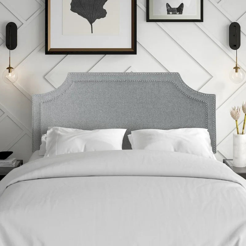 Tête de lit rembourrée en tissu Adeco avec clous décoratifs pour lit Queen