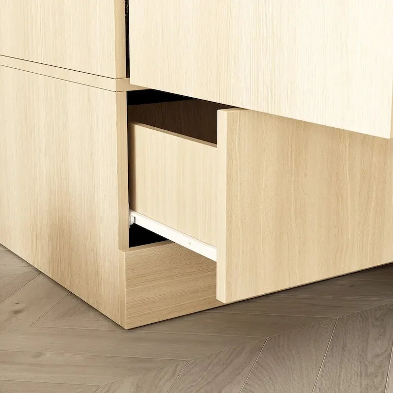 Armoire-penderie avec poignées dorées et meuble haut en option