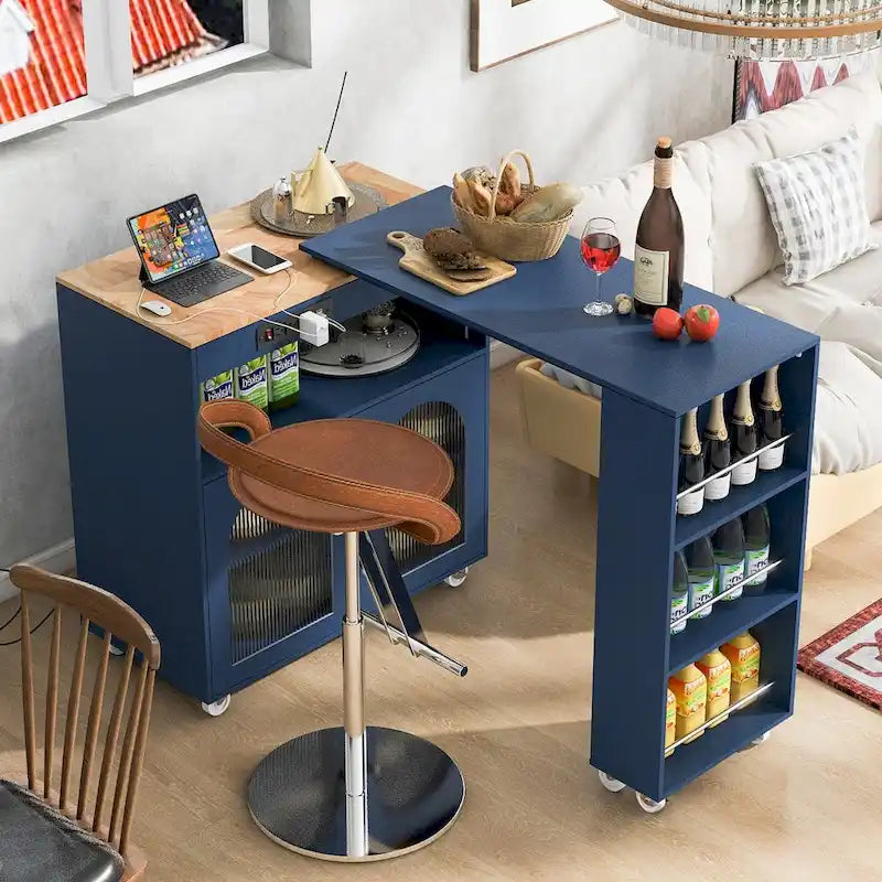 Desserte de cuisine en bois d'hévéa avec abattant, table extensible, 2 portes vitrées cannelées, éclairage LED et prise électrique.