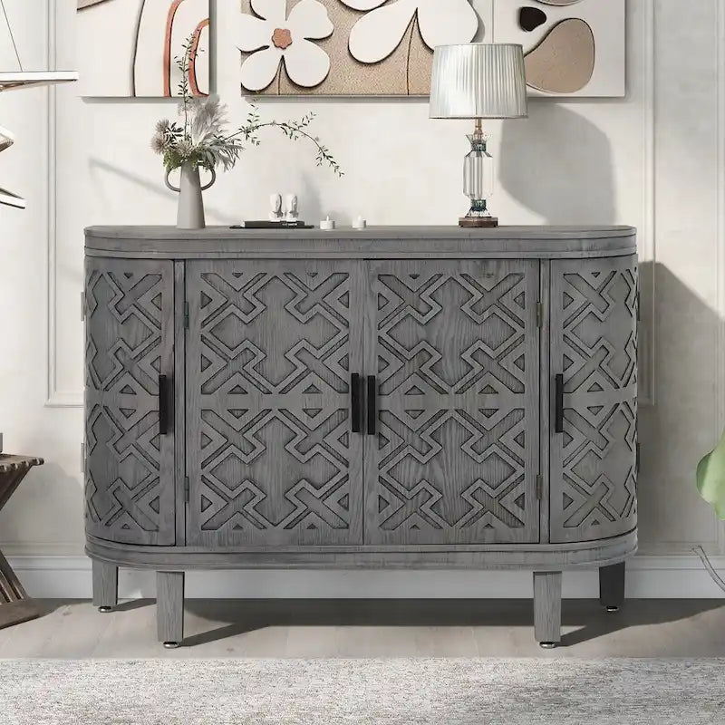 Buffet d'appoint en bois avec portes à motifs antiques, idéal pour un couloir, une entrée, un salon ou une chambre.