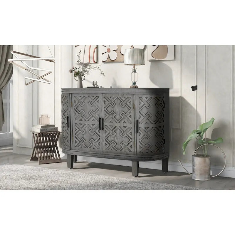 Buffet d'appoint en bois avec portes à motifs antiques, idéal pour un couloir, une entrée, un salon ou une chambre.