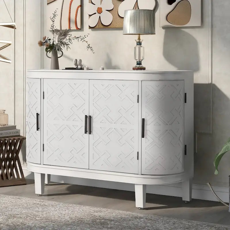 Buffet d'appoint en bois avec portes à motifs antiques, idéal pour un couloir, une entrée, un salon ou une chambre.